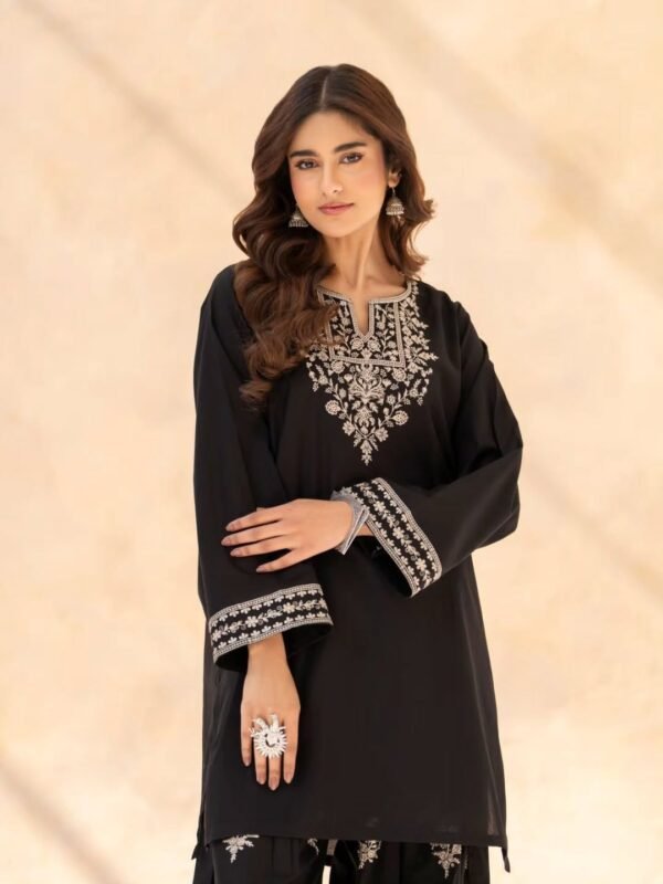 Aliyah Cotton Embroided 2 PCs (Farshi Shalwar)